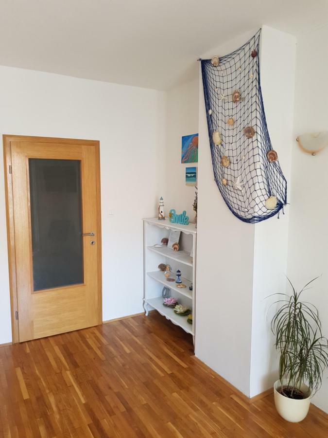 Apartment Doris Kostrena Buitenkant foto