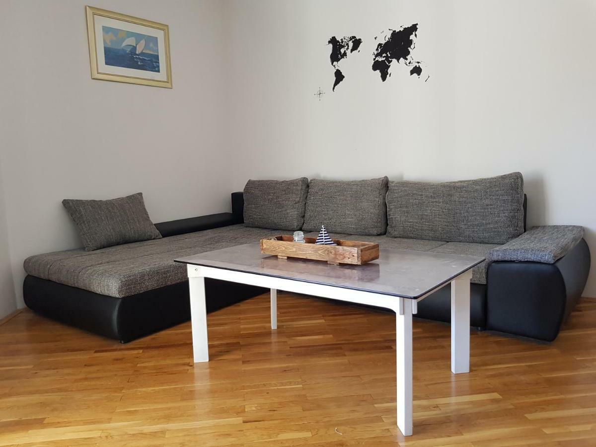 Apartment Doris Kostrena Buitenkant foto